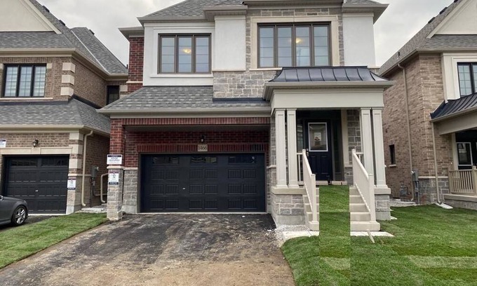 Halton Regional Municipality Casa | Stunning And Quiet Neighbourhood Home Away From Home With Ample Parking Spaces