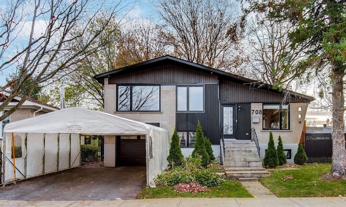 Longueuil Casa | Modern house 20 minutes from downtown
