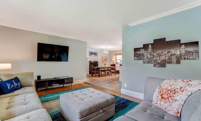 Ashbrook - Clawson Village Casa | Poolside Bungalow w/ Fire Pit Fun | Luxe King Suite