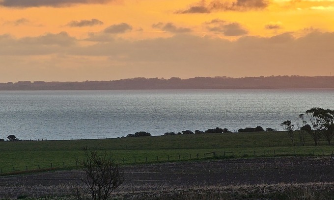 Coronet Bay Casa | Family friendly beaches, relaxing, do as much as you like or just chill out.