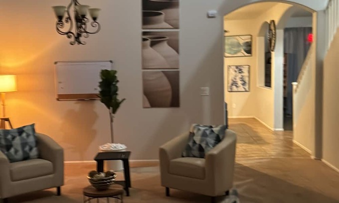 Copper Basin Casa | Get comfortable and enjoy plenty of extra room at this spacious luxury home