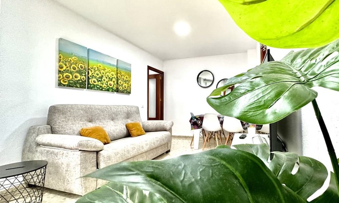 Rota Apartamento | GIRASOLES Rota Apartment by Cadiz4Rentals