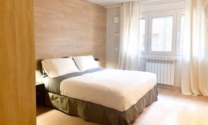 Andorra la Vella Apartamento | Unbeatably central! 6Pax+PK