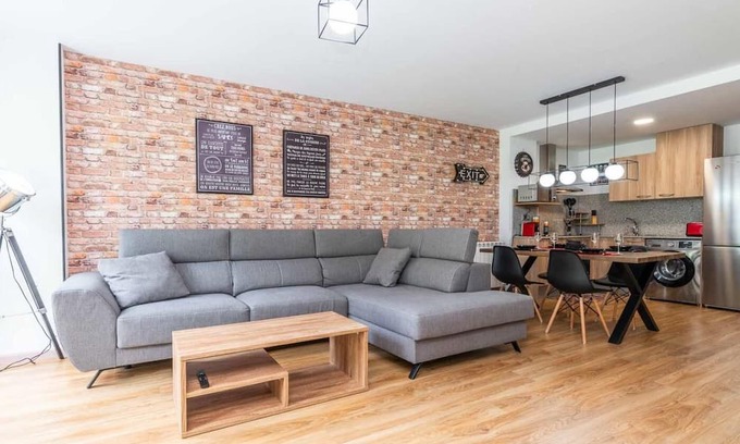 Arinsal Apartamento | Un Invierno Inolvidable a Pie De Pistas 2HAB PK