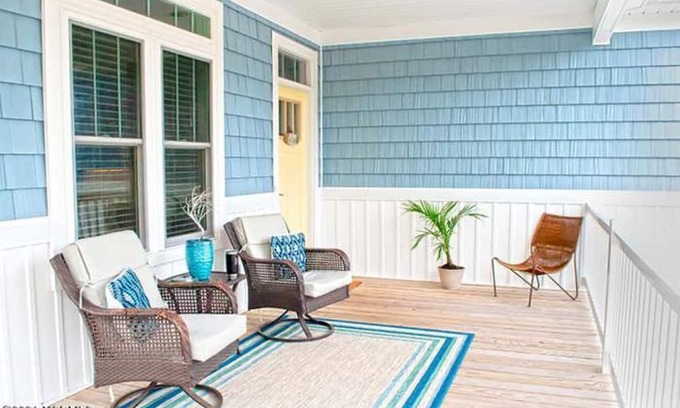 Tranquil Harbour Casa | Cozy Home 10-15 min scenic walk from the beach!