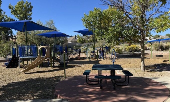 Paradise Hills Civic Casa | Paradise Hills Hideaway