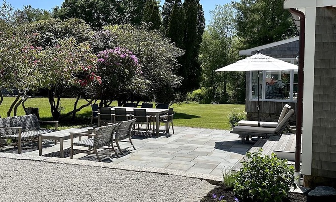 Westport Point Casa | Charming Cottage on historic Westport Point - Minutes to Beaches and Town!