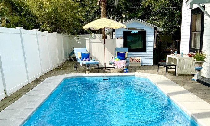 Savannah Beach Casa | Tybee Beachhouse, heated POOL, EV Charger,HotTub,Park 2 vehicles Free,Pets OK,5P