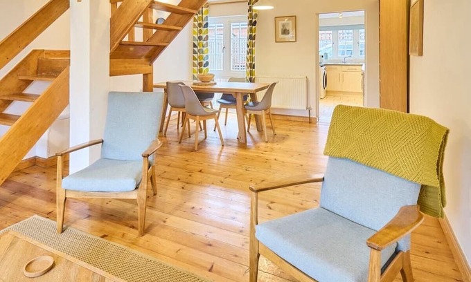 Canterbury Casa | Host & Stay | New Street