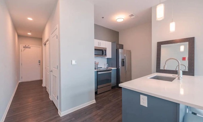 North Kansas City Apartamento | City Escape - 1BR Loft 1.7 Miles - Downtown