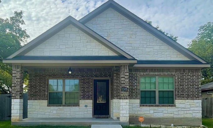 Bryan Casa | Grand Villa