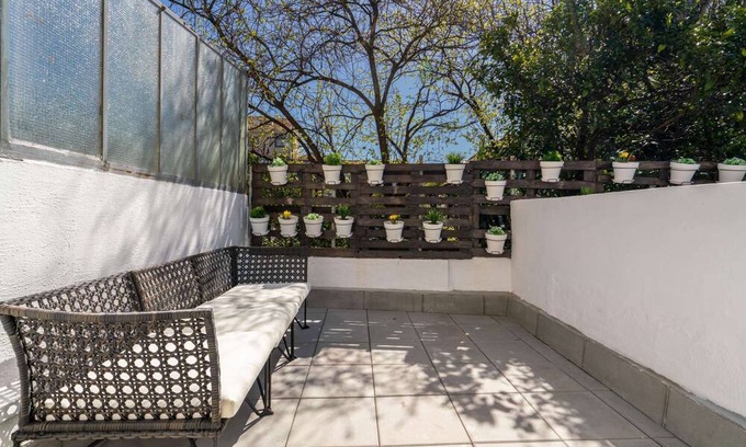 Paranhos Casa | Sunny Calm Room | Shared House