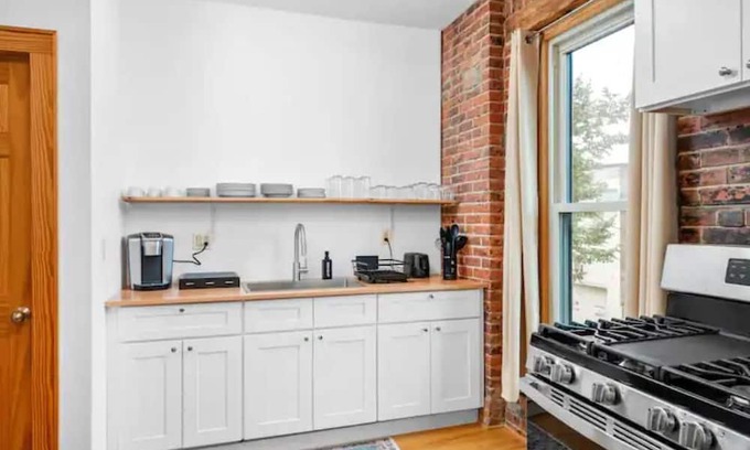 Downtown Buffalo Apartamento | Newly remodeled Allentown flat