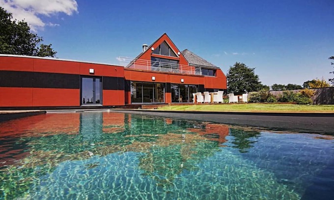 Ploeren Cama Y Desayuno | Chambre D'hôtes, 2,5 kms du Golfe du Morbihan, au Calme, Piscine
