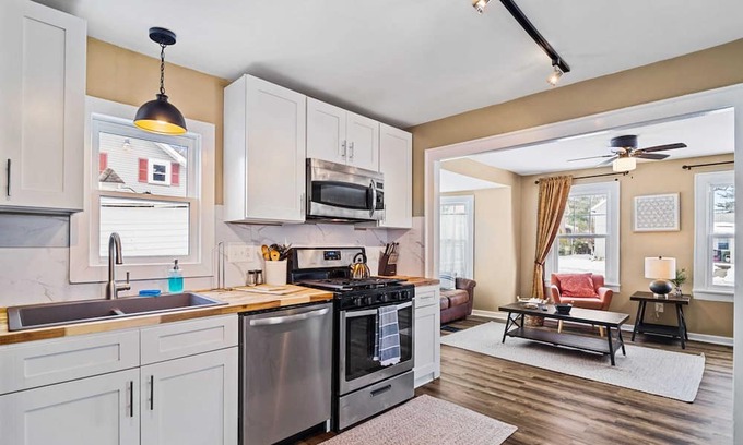 Berea Casa | River Dog | Entire House | Pet Friendly