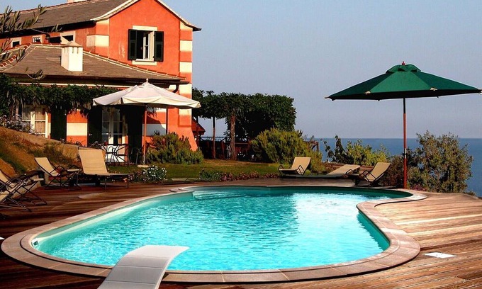 Celle Ligure Apartamento | Studio Apartment "Capanno - Natta Di Monte Tabor" with Sea View, Shared Pool & Wi-Fi