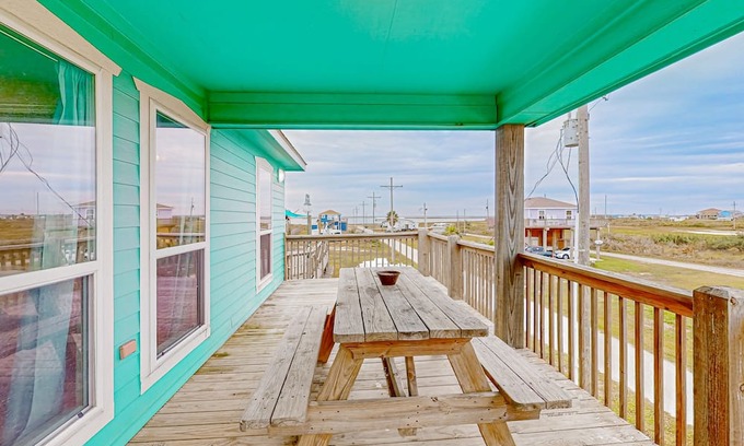 Gilchrist Casa | Dog-friendly home with ocean & bay views, streaming, balcony, washer/dryer, AC