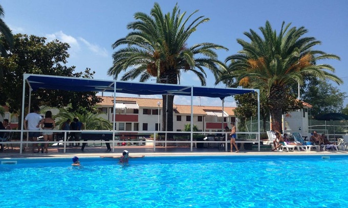 Falerna Apartamento | Holiday Apartment "Trilocale 83 Residence La Giungla" with Sea View, Shared Pool & Wi-Fi