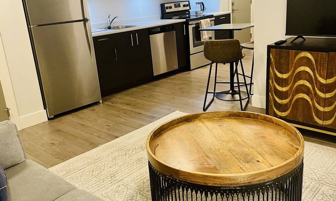 Colwood Casa | One bedroom suite in Royal Bay