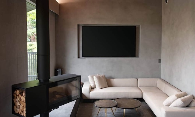 Gora Casa | LUNA is a rental hotel with a 200squaremeter roo / Ashigarashimogun Kanagawa