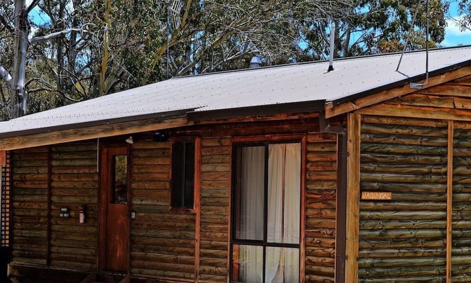 Adaminaby Cabina | Your gateway to an unforgettable holiday experience in the stunning Snowy Mountains!