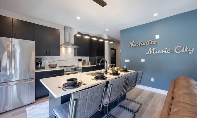 West End Casa | Slate - Odyssey - Heart of Midtown