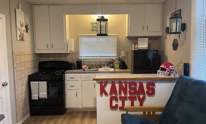 Riverview Apartamento | Cozy Studio in Strawberry Hill