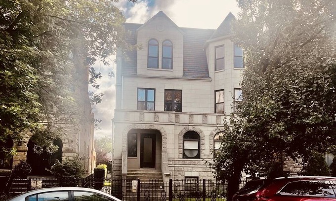 North Kenwood Condominio | 5 minutes to lake front and hyde park community, Very warm and quiet building !