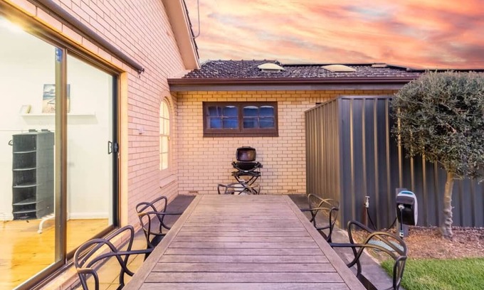 West Beach Casa | West Beach Hideaway A Relaxed Coastal Locale
