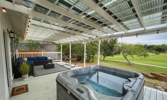 North San Antonio - SAT Casa | Stunning deck with Hot-tub view to Lake & Golf course