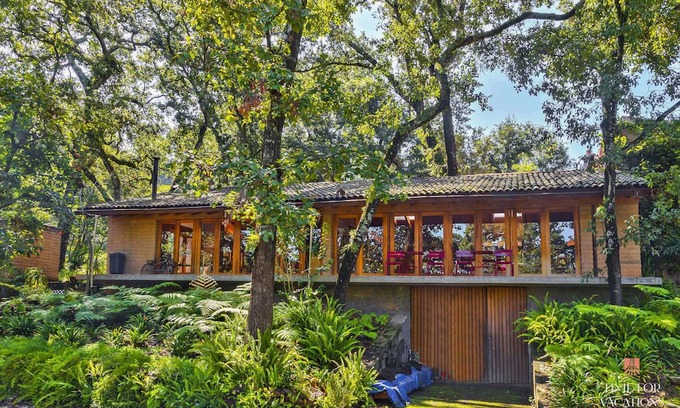 Valle de Bravo Casa | Unique Home, 20-acre Ranch, Private Lake, Outdoor BBQ, Pizza Oven & Dining Table