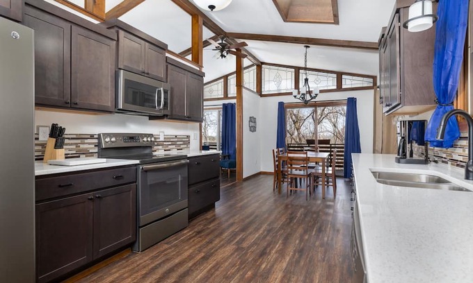 Trempealeau Casa | Scenic Trempealeau Retreat