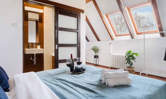 Nowe Miasto Apartamento | Stylish apartment near Park Fontan