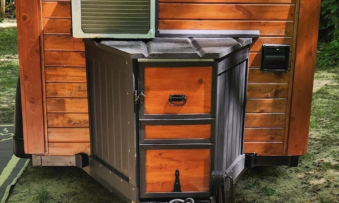 Elgin Casa | "The throwback" Delivered to your camp spot!