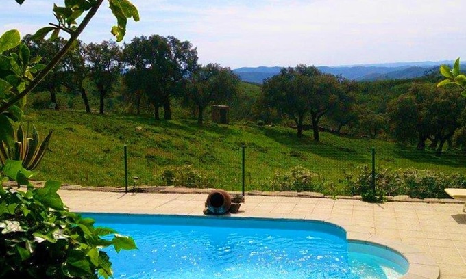 Sao Barnabe Casa | Homerez - Spacious house for 5 ppl. with shared pool at Almodovar