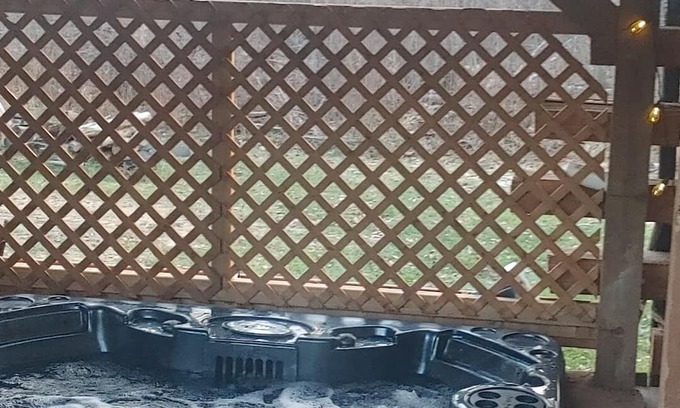 Manitoba Cabina | Cottage w/firepit, hot tub , next to ATV trails