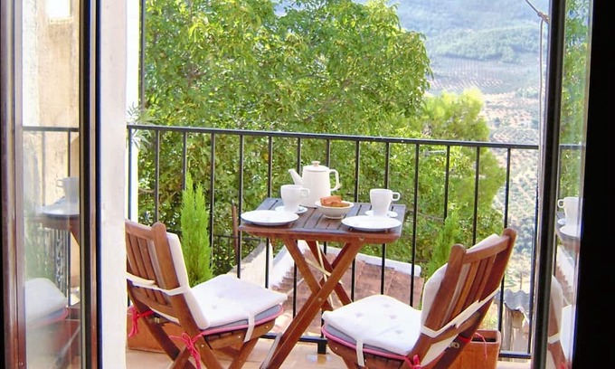 Hornos Casa | Homerez - Big house for 11 ppl. with terrace and balcony at Hornos