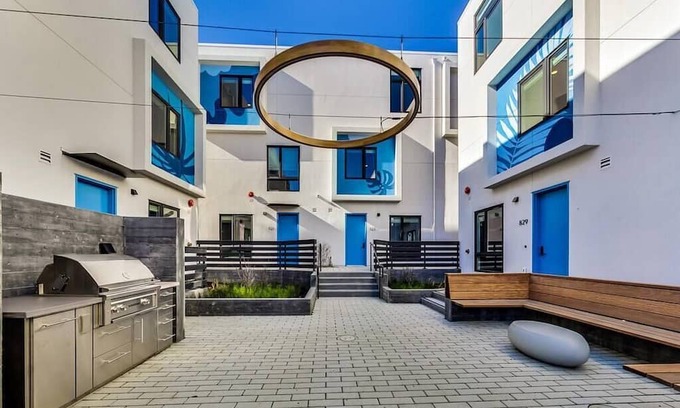 Downtown Oakland Apartamento | Brand New Stylish Studio Suite Near Downtown!