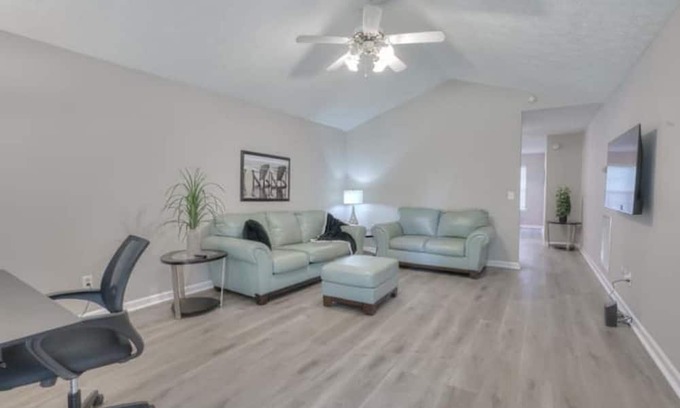 Murfreesboro Casa | OSborne- near VA/ soccer and baseball fields.