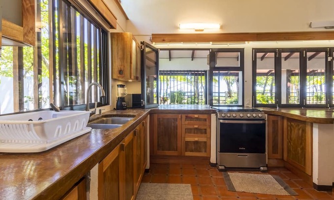 Esterillos Oeste Casa | Casa Tortuga - Beachfront House