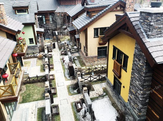 Fusong County Hotel | Squirrel Woo Inn