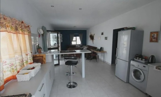 Ongwediva Cama Y Desayuno | Villa Graf Guest House - suite 3