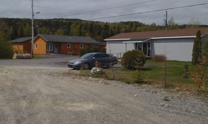 Indian Bay Complejo | Indian Bay Cottages Cottage, Come ask a question