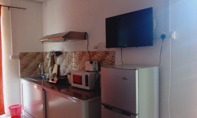Rodrigues Island Apartamento | Luc studio in full heart of cove of English bay, 15min of port mathurin