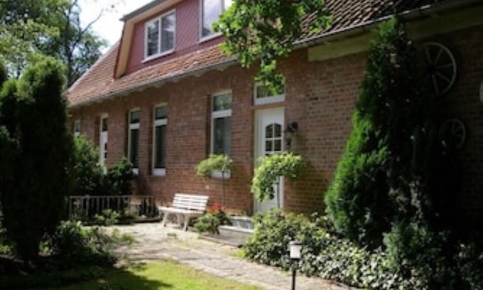 Schneeheide Casa | Idyllically situated small farm with horse breeding