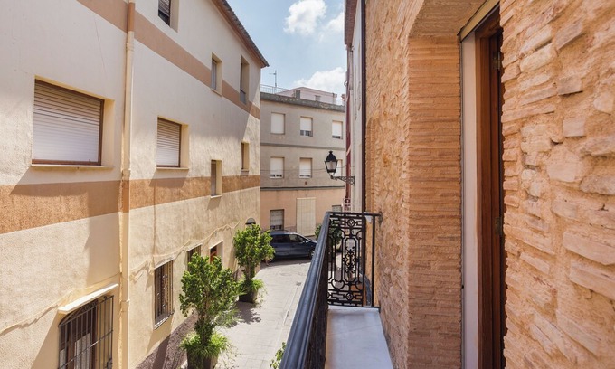 Villalonga Casa | Inn 'Suite Junior' with Private Terrace, Wi-Fi and Air Conditioning