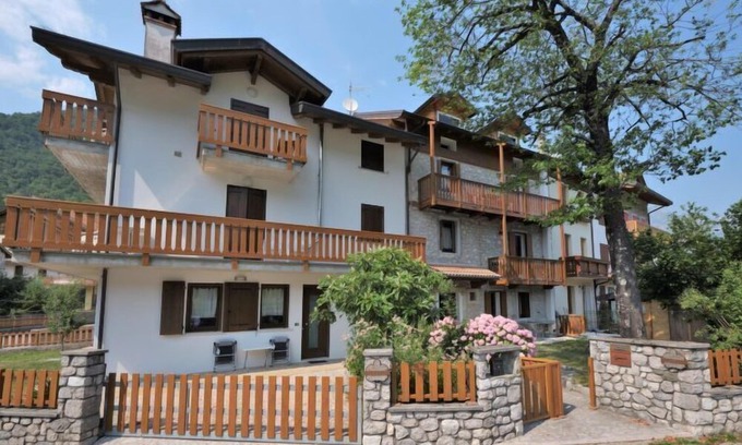 Barcis Apartamento | Apartment Anna by Interhome