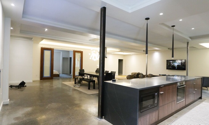 Kirkland Casa | Modern Sophisticated Lounge Style