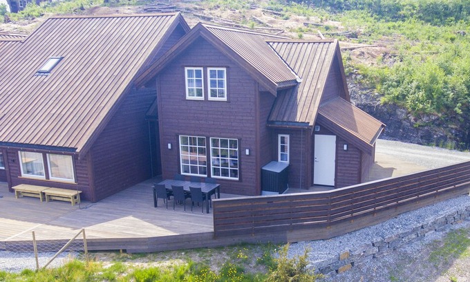 Skulestad Casa | New and Exclusive Cottage in Voss with a great view