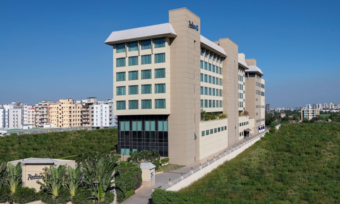 Phase 1 Hotel | Radisson Blu Pune Hinjawadi
